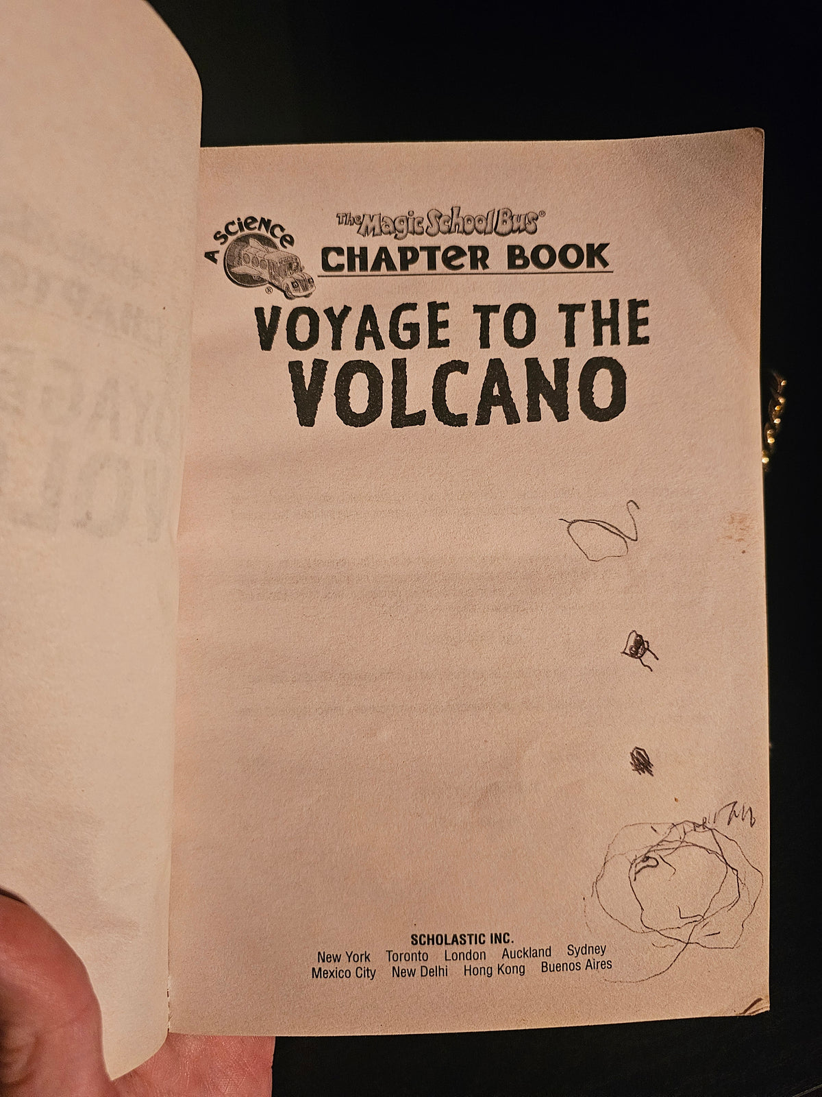 The Magic School Bus Voyage to the Volcano Book #15